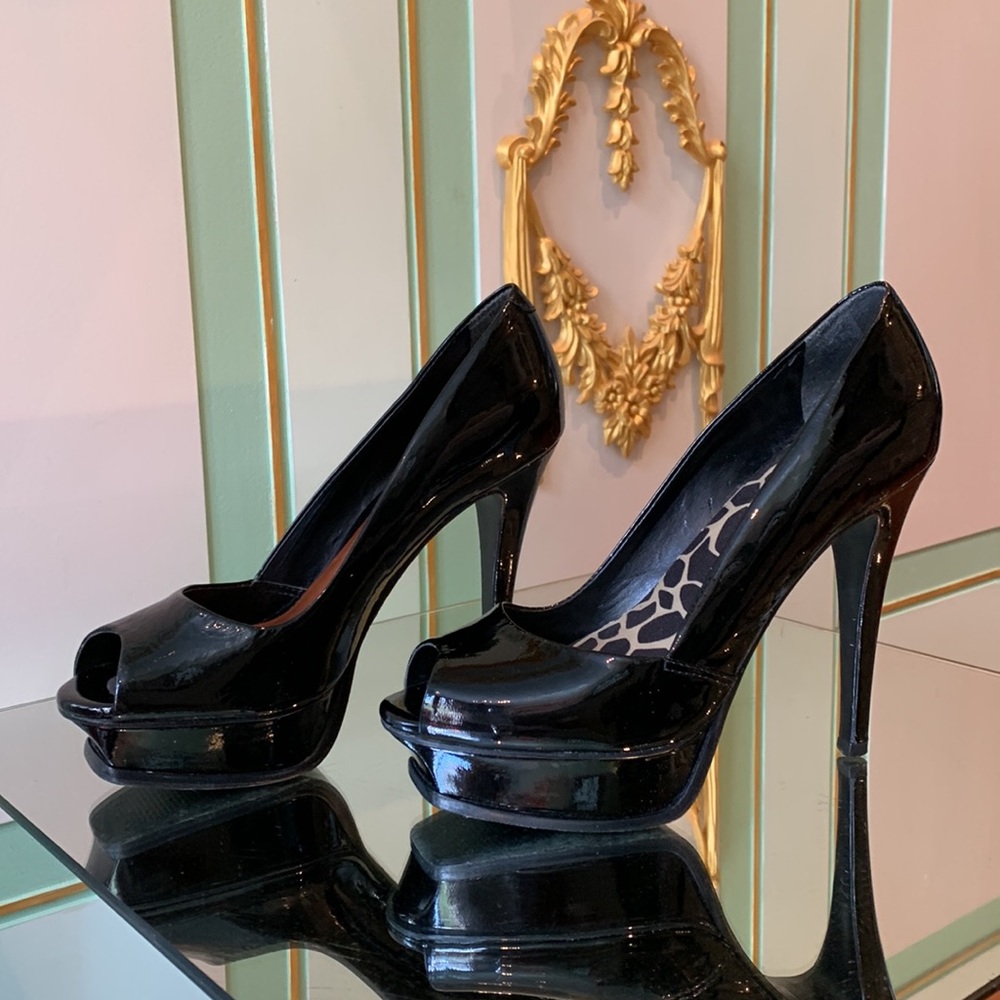 Aldo black size 8 full leather good for 7.5-8